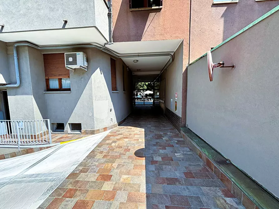 Immagine 2 di Garage in vendita  in Via Benedetto Marcello 5 a Milano