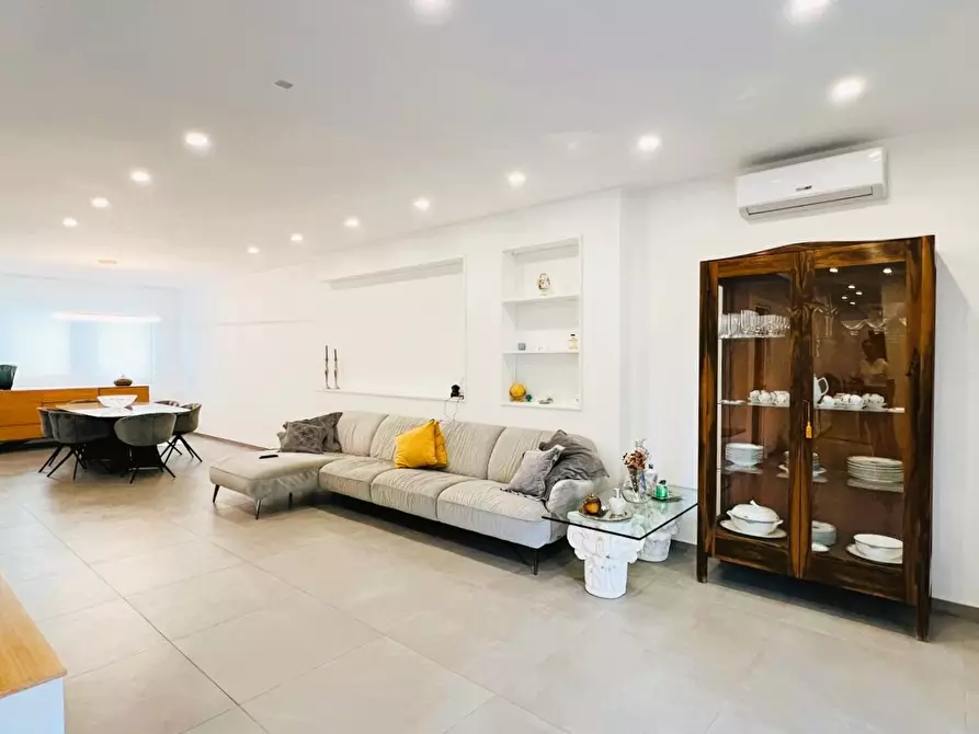 Immagine 13 di Villetta a schiera in vendita  in Via Michele Massari 13 a Lecce