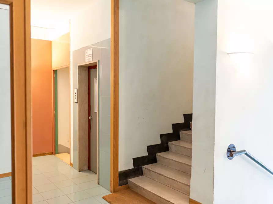 Immagine 26 di Pentalocale in vendita  in Via Salvatore Grande 12 a Lecce