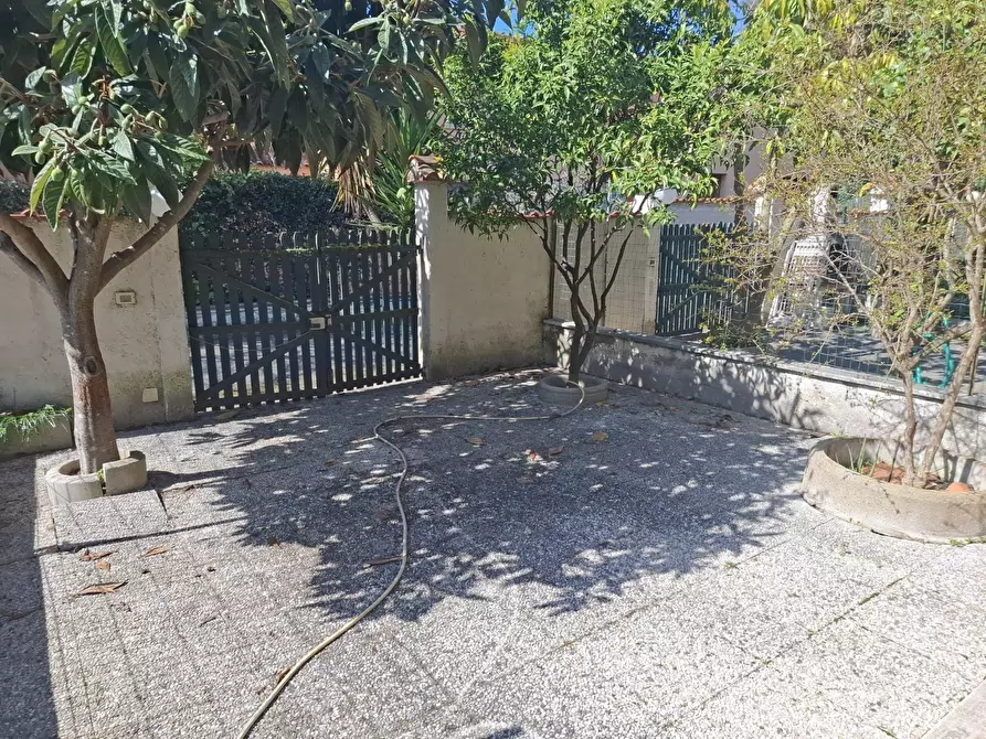 Immagine 15 di Villetta a schiera in vendita  in Via degli Olmi a Anzio