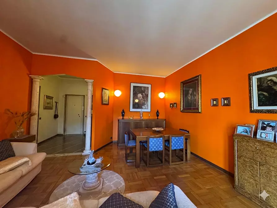 Immagine 7 di Bilocale in vendita  in Viale Massenzio Masia 79 a Como