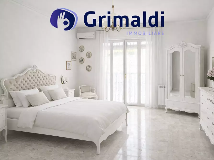 Immagine 8 di Quadrilocale in vendita  a Napoli