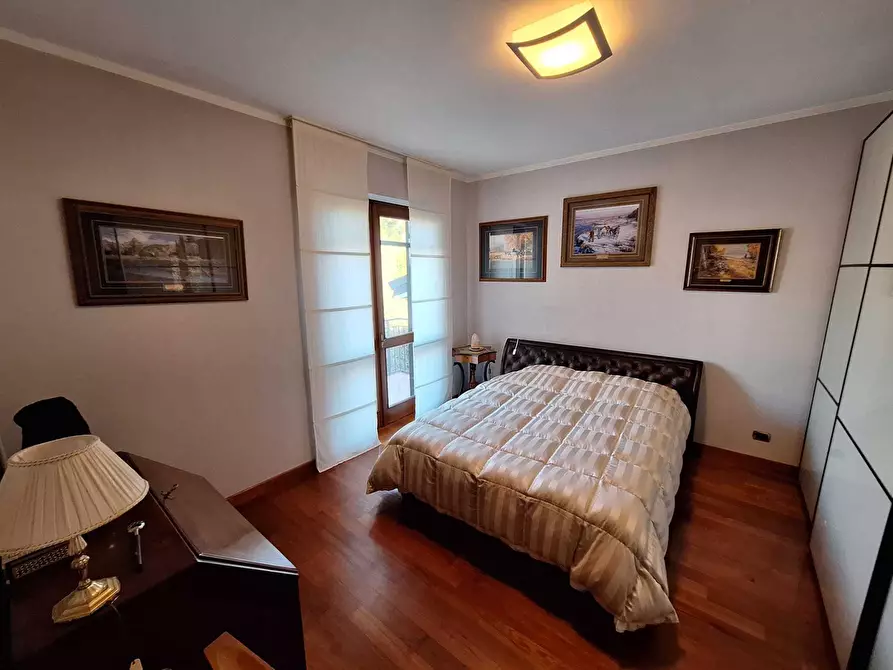 Immagine 26 di Villa in vendita  a Caresanablot