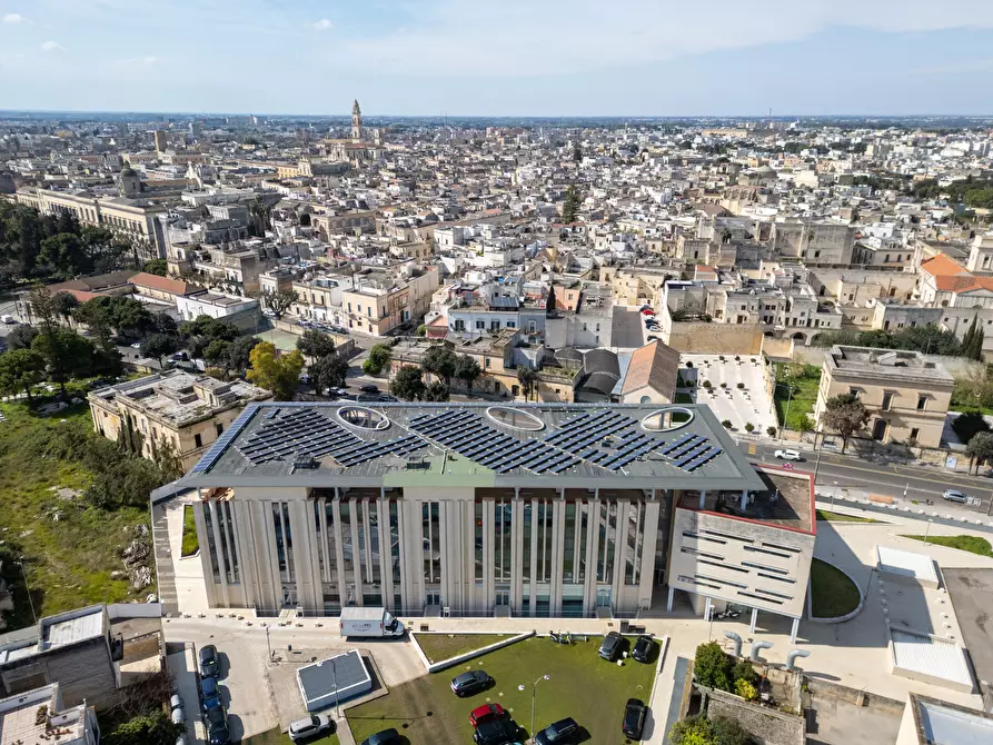 Immagine 53 di Ufficio in vendita  in Via Colonnello Archimede Costadura 2C a Lecce