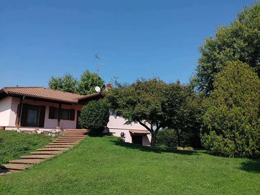 Immagine 2 di Casa indipendente in vendita  in Piazzale Felice Dardano 24a a Villata