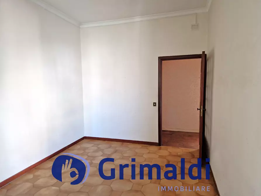 Immagine 22 di Pentalocale in vendita  in Via Michelangelo Schipa a Napoli