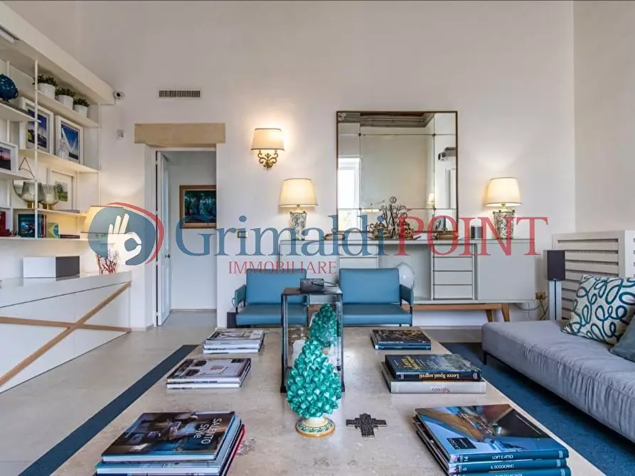 Immagine 1 di Appartamento in vendita  in Viale Guglielmo Marconi 4 a Lecce
