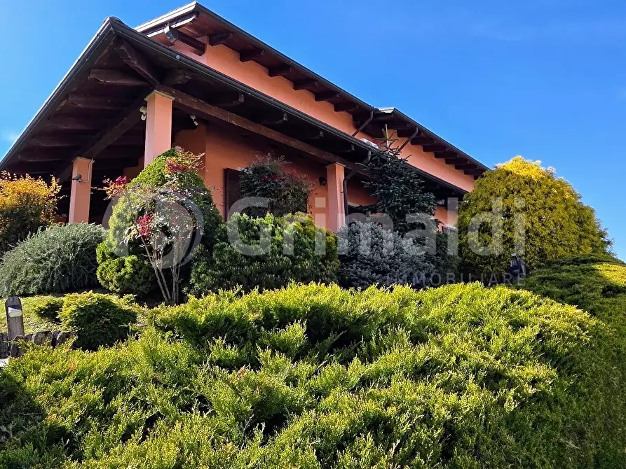 Immagine 2 di Villa in vendita  in Via Giovanni Antonio Comissetti 1 a Pezzana