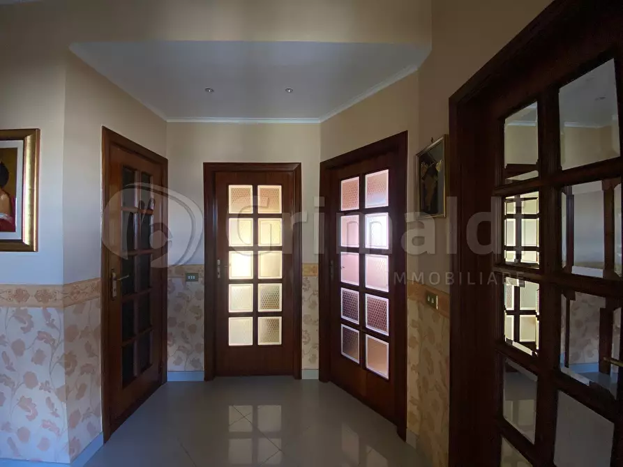 Immagine 12 di Trilocale in vendita  a Giugliano In Campania