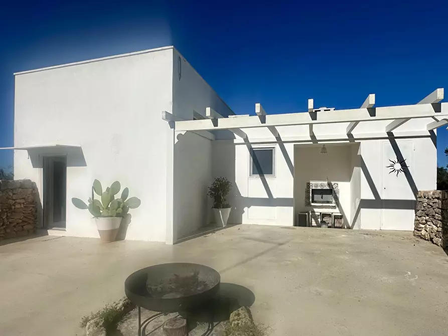 Immagine 15 di Villa in vendita  in Contrada Montestazzo 1 a Carovigno