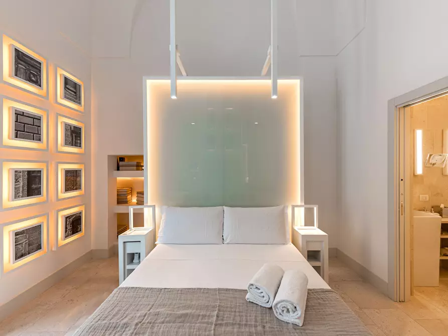 Immagine 30 di Casa indipendente in vendita  in Via Roberto Caracciolo 30 a Lecce