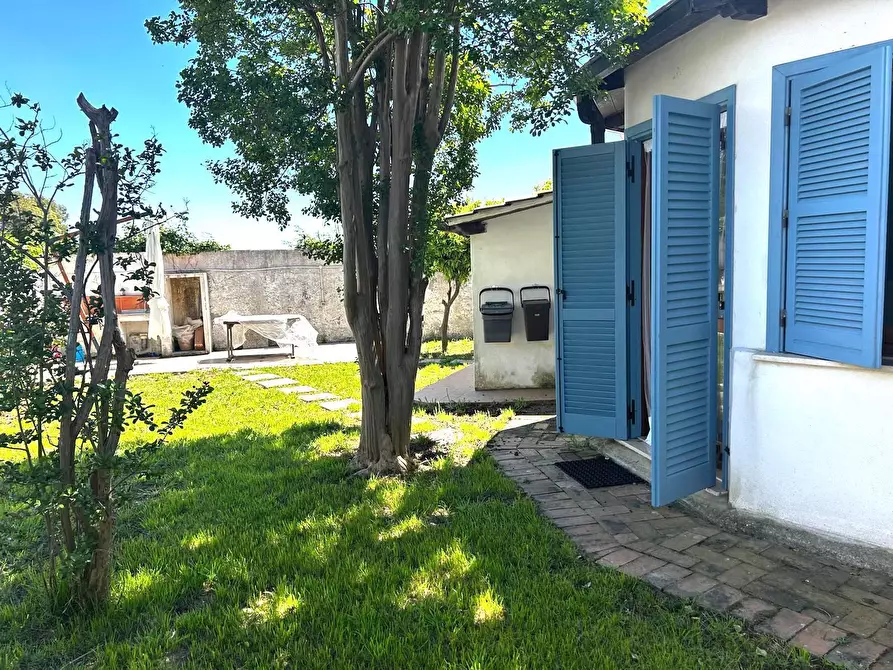 Immagine 2 di Villa in vendita  in Via Giacomo Leopardi 63 a San Felice Circeo