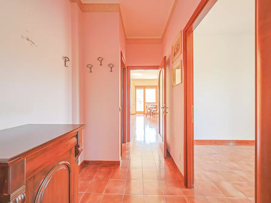 Immagine 10 di Attico in vendita  in Via Marcantonio Colonna 35 a Marino