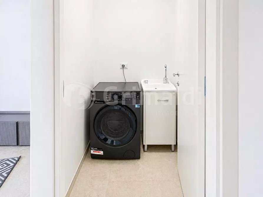 Immagine 11 di Villa in affitto  a Siracusa