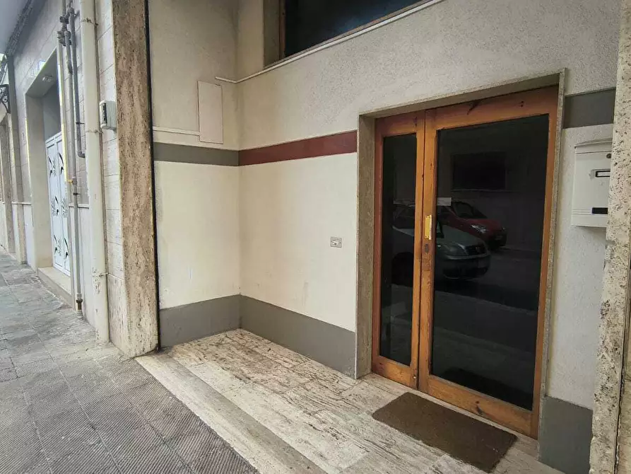 Immagine 1 di Ufficio in vendita  in Via Muciaccia a Monopoli
