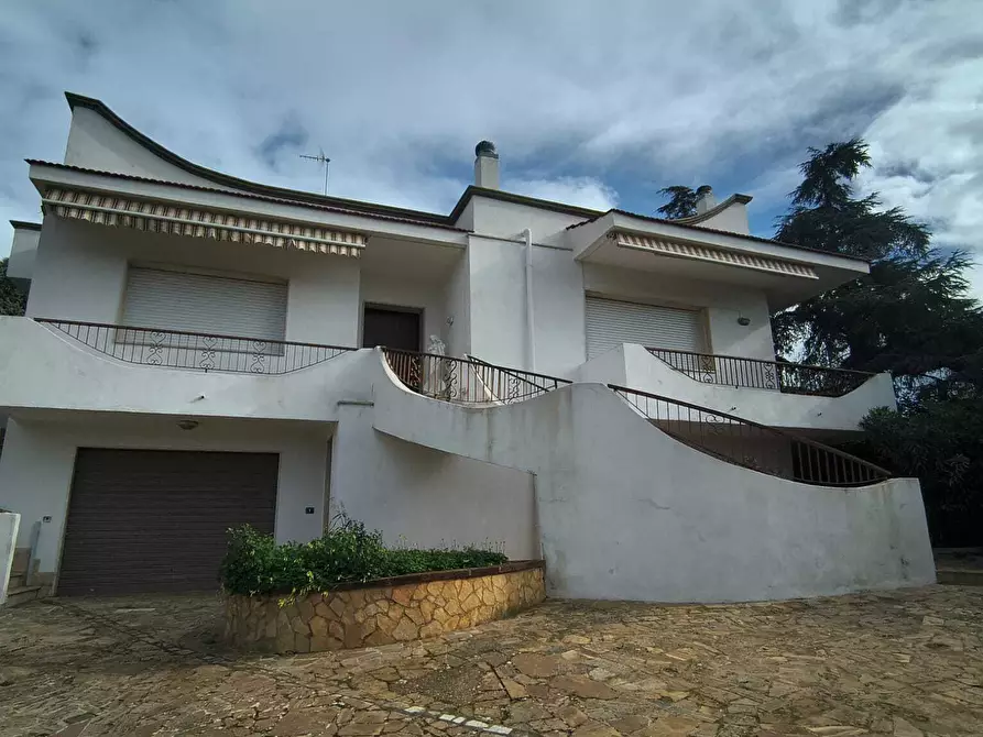 Immagine 3 di Villa in vendita  in C.da Monte Cipolla a Castellana Grotte