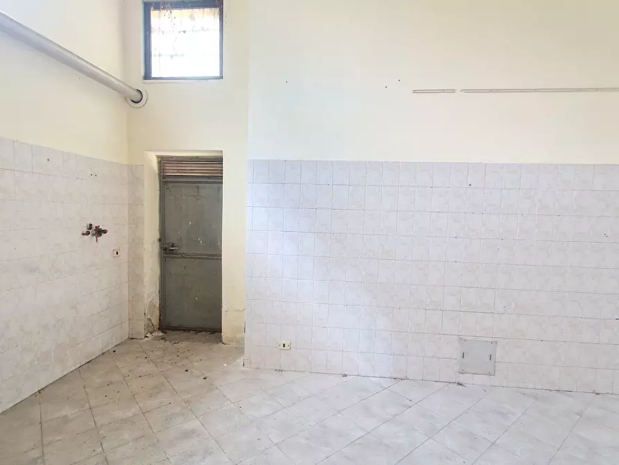 Immagine 9 di Bar / Ristorante in vendita  in via francesco tedesco 32 a Avellino