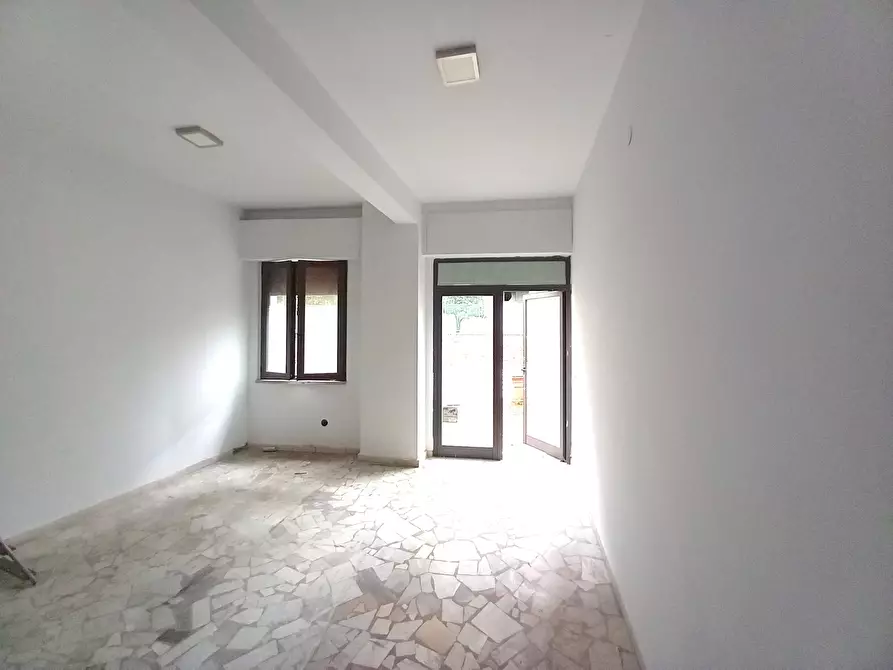 Immagine 5 di Pizzeria / Pub in affitto  in Via dei due Principati 342 a Avellino