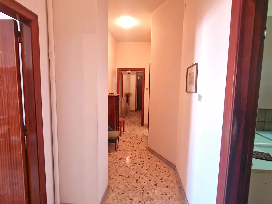 Immagine 5 di Quadrilocale in vendita  in Via Carlo Del Balzo 55 a Avellino