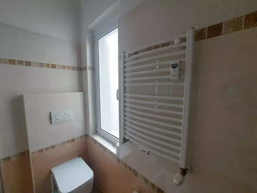 Immagine 20 di Trilocale in vendita  in Via Ascanio Fenizi 71 a Roma