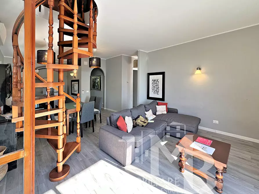 Immagine 9 di Pentalocale in vendita  in Via Salvo D'Acquisto a Recco