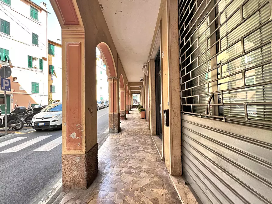 Immagine 4 di Locale commerciale in affitto  in Via Piero Schiaffino 58 a Camogli