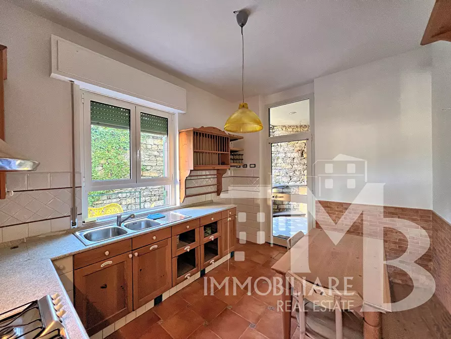 Immagine 9 di Quadrilocale in vendita  a Camogli