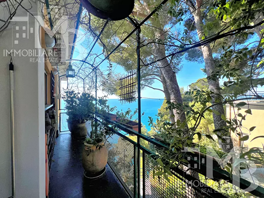 Immagine 56 di Attico in vendita  in Via Alla Torre 2 a Sori