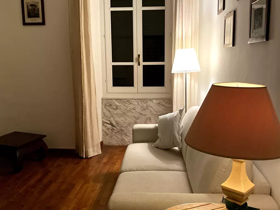 Immagine 26 di Trilocale in affitto  a Sarzana