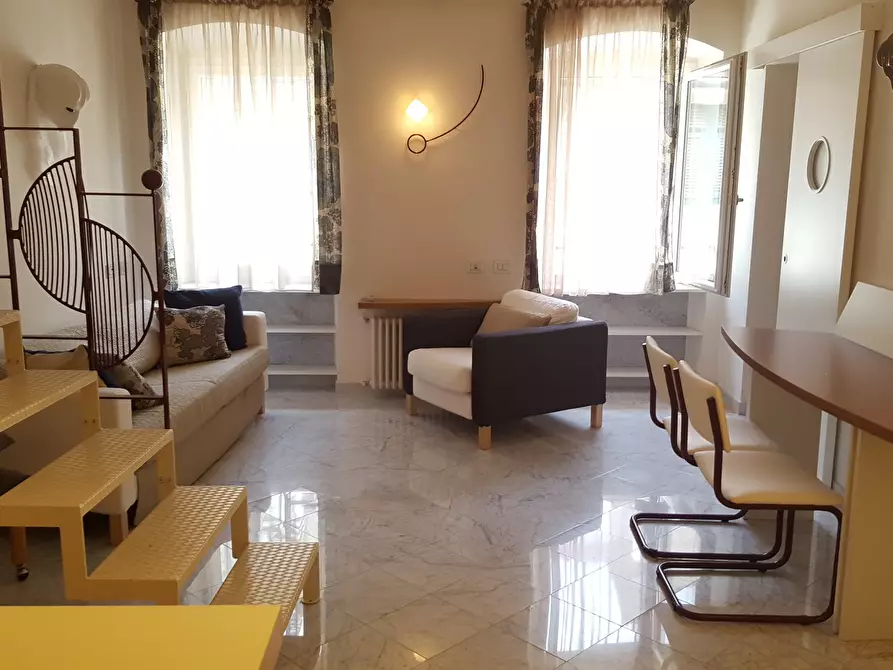 Immagine 5 di Trilocale in affitto  a Sarzana