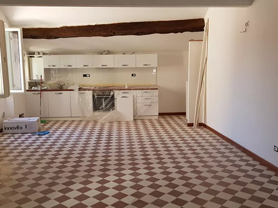 Immagine 3 di Quadrilocale in affitto  a Sarzana