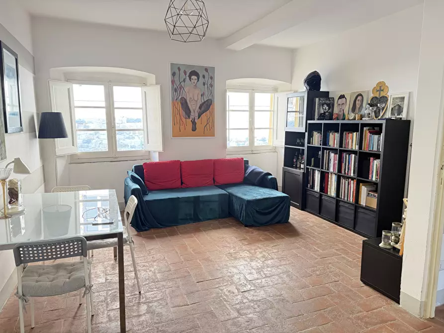 Immagine 1 di Quadrilocale in affitto  a Sarzana