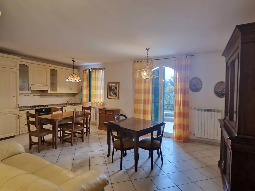 Immagine 3 di Quadrilocale in affitto  a Sarzana