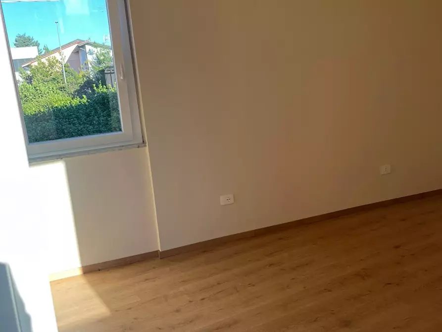 Immagine 7 di Quadrilocale in vendita  a Sarzana