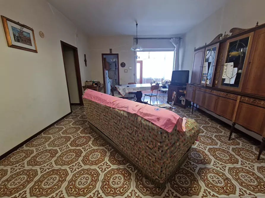 Immagine 5 di Quadrilocale in vendita  a Sarzana