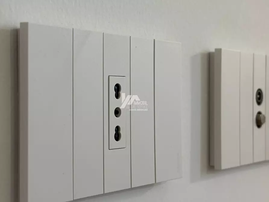 Immagine 24 di Trilocale in vendita  in Via Toscana 55 a Brescia