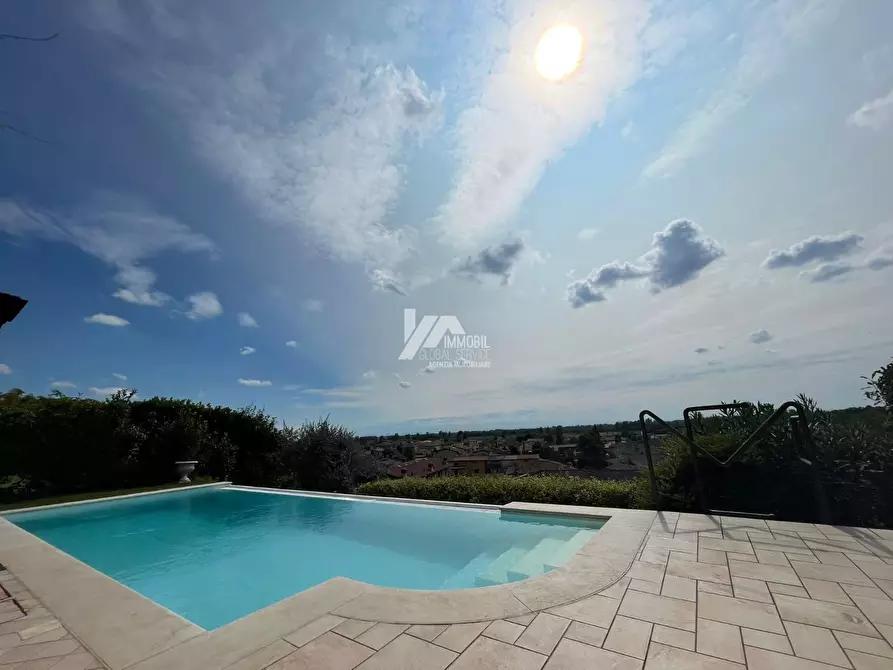 Immagine 2 di Villa in vendita  in Via dei Ronchi 14 a Capriano Del Colle