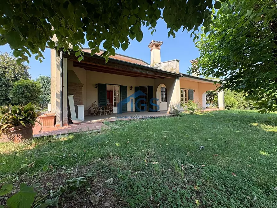 Immagine 5 di Villa in vendita  in Via Santa Giulia 3 a Travagliato