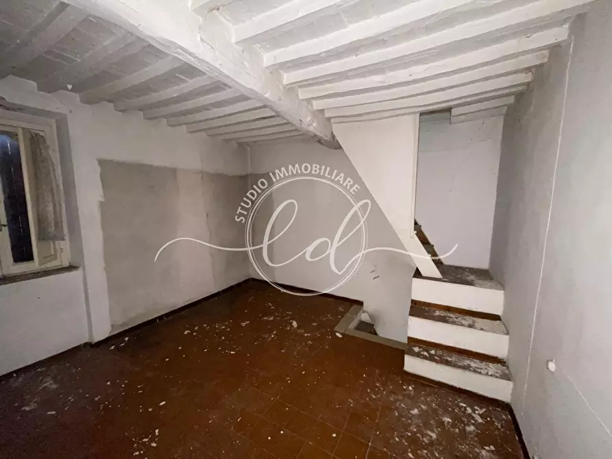 Immagine 11 di Casa semindipendente in vendita  a Camaiore