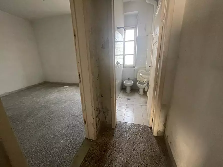 Immagine 28 di Casa indipendente in vendita  a Montignoso