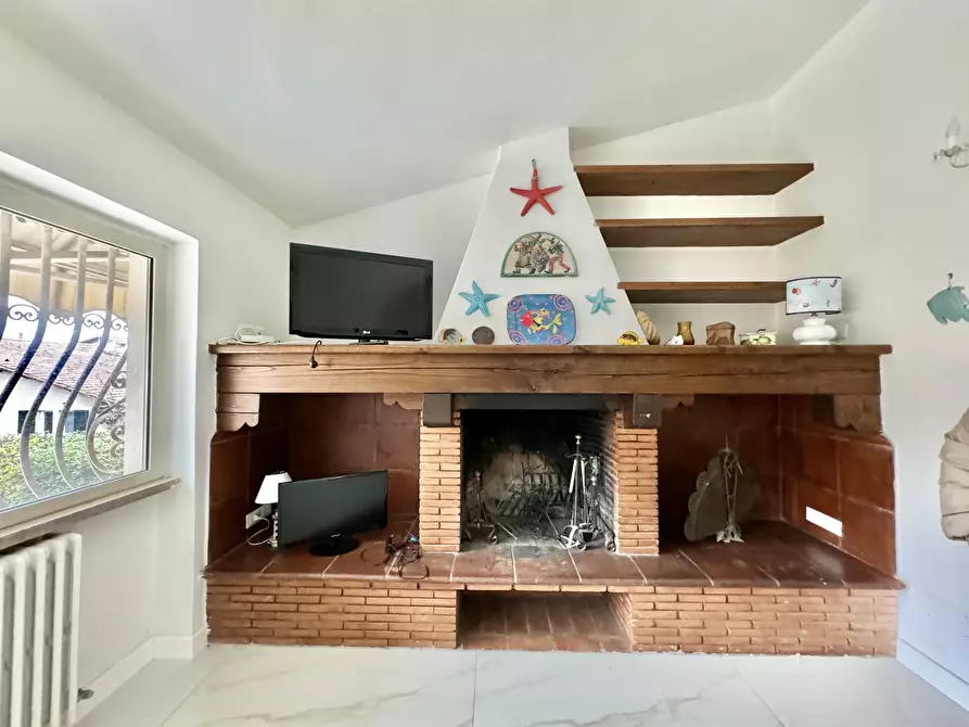 Immagine 15 di Porzione di casa in vendita  a Forte Dei Marmi