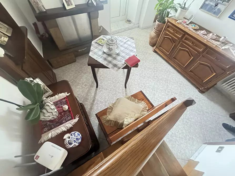 Immagine 18 di Quadrilocale in vendita  a Massa