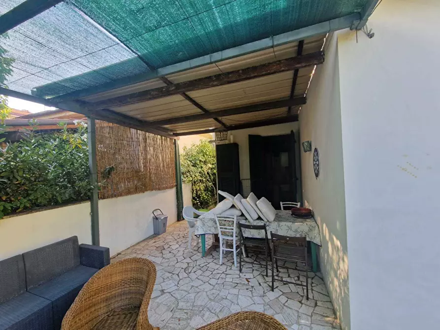 Immagine 40 di Casa indipendente in affitto  a Pietrasanta