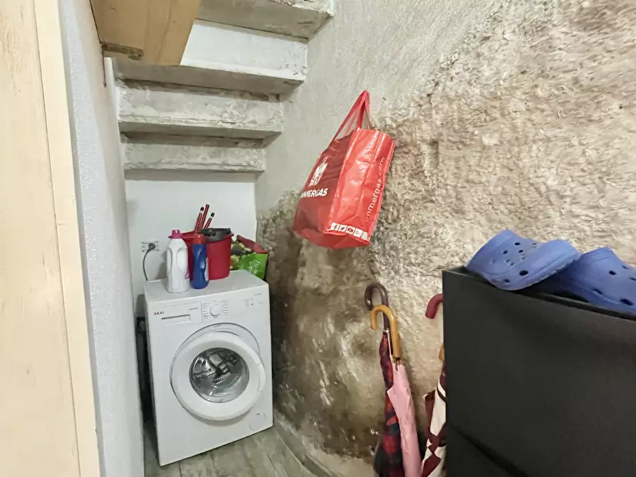 Immagine 8 di Attività artigianale in vendita  a Seravezza