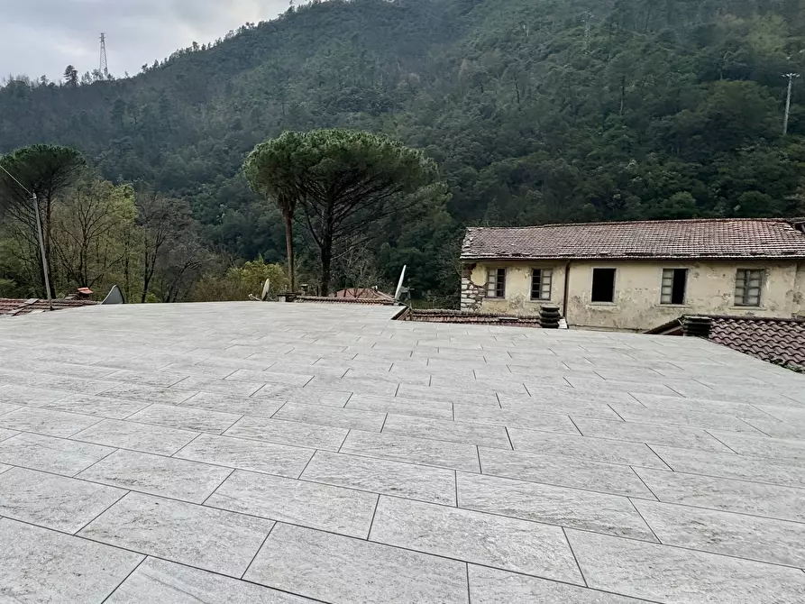 Immagine 35 di Terratetto in vendita  a Seravezza