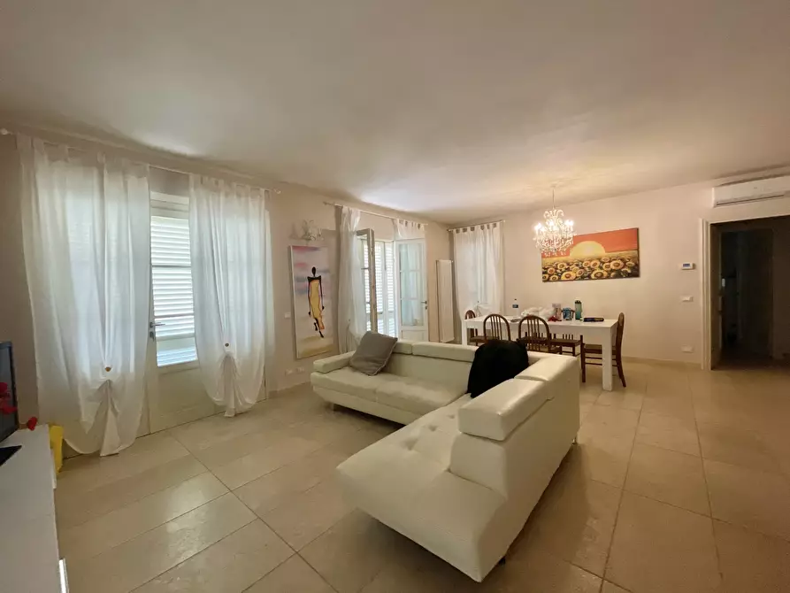 Immagine 38 di Villa in vendita  a Pietrasanta