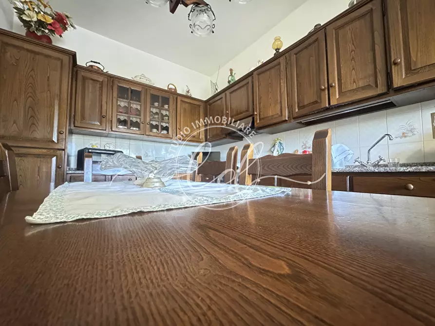 Immagine 12 di Porzione di casa in vendita  a Pietrasanta