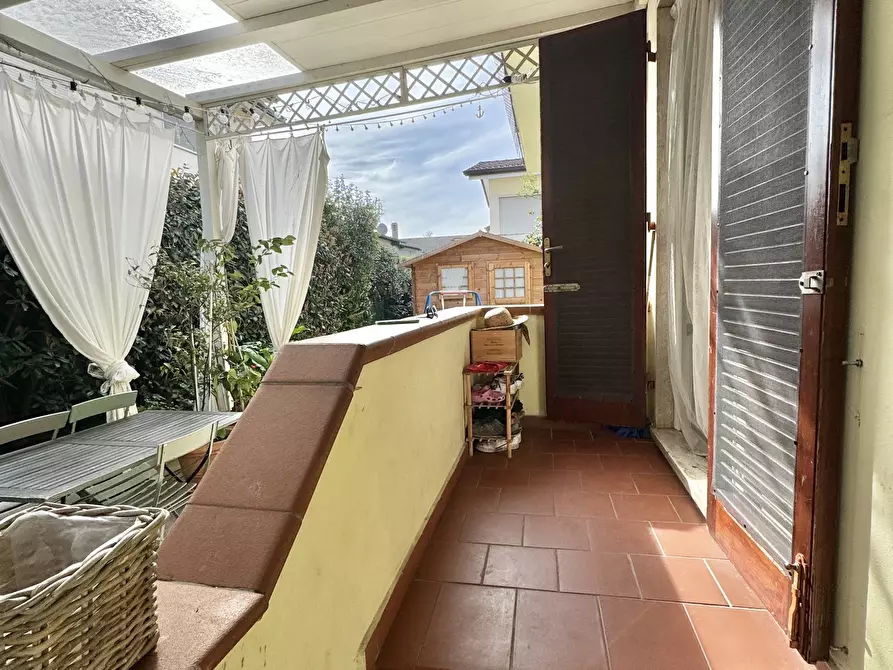 Immagine 5 di Quadrilocale in affitto  a Pietrasanta