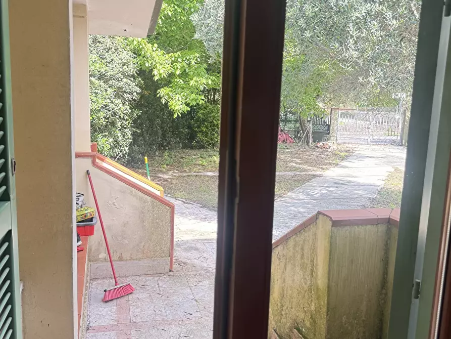 Immagine 23 di Porzione di casa in vendita  a Pietrasanta