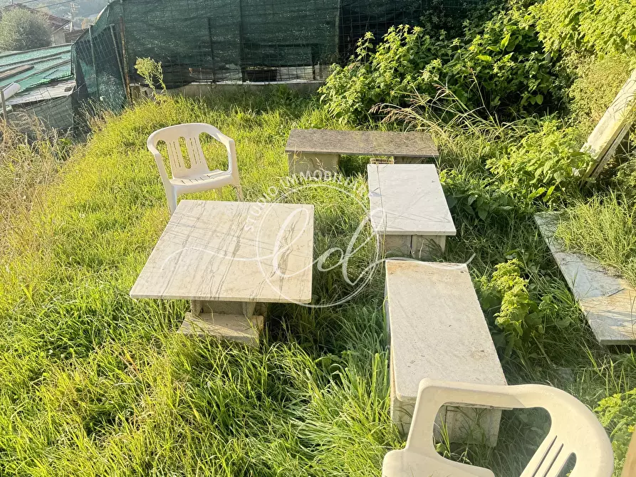 Immagine 38 di Porzione di casa in vendita  a Pietrasanta